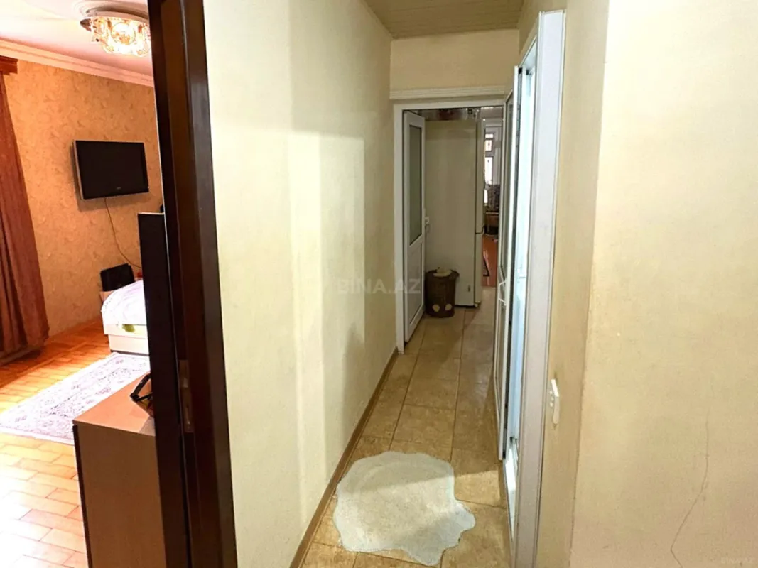 Satılır 5 otaqlı mənzil 100 m²