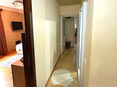 Satılır 5 otaqlı mənzil 100 m²