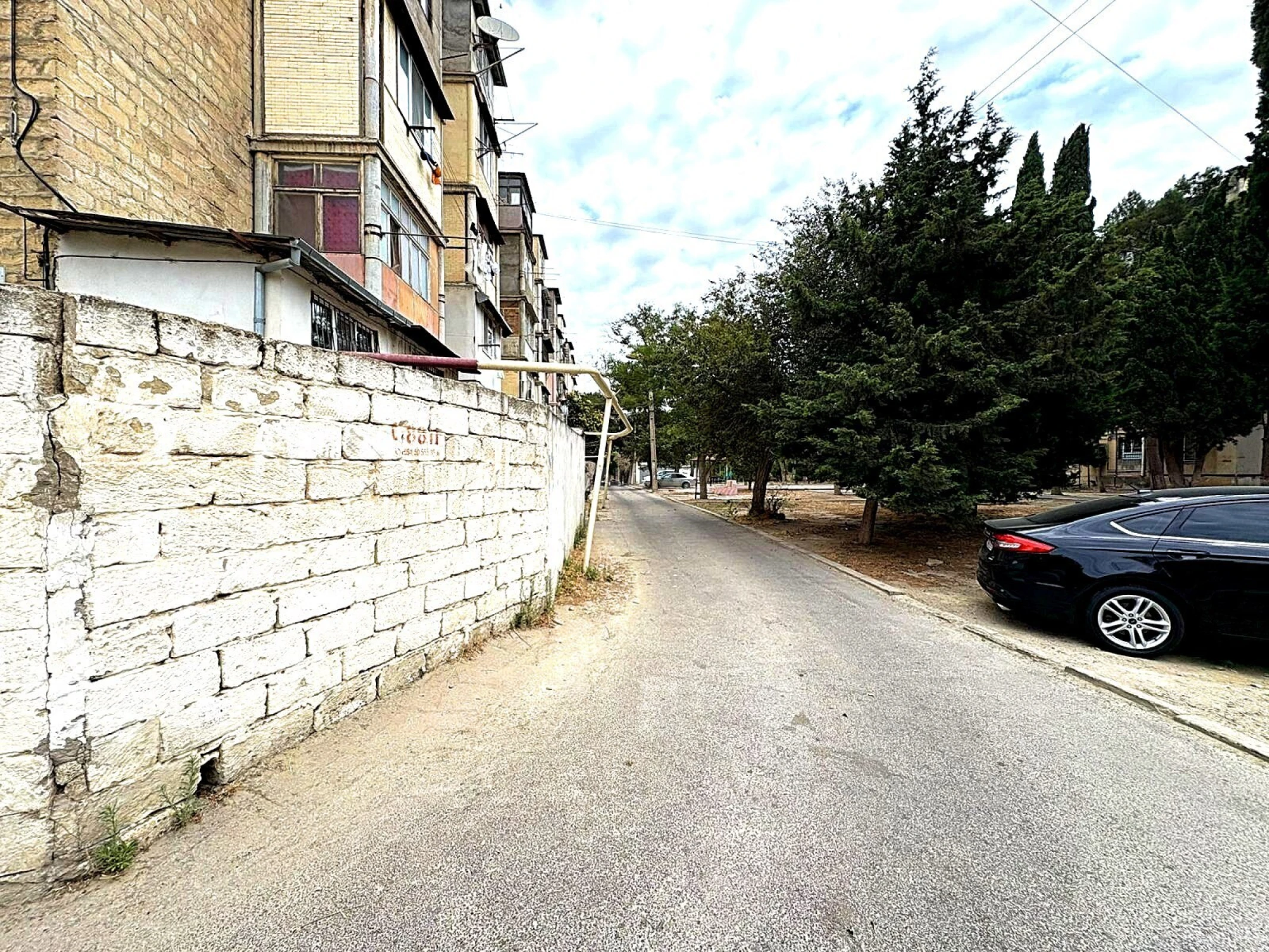 Satılır 5 otaqlı mənzil 100 m²