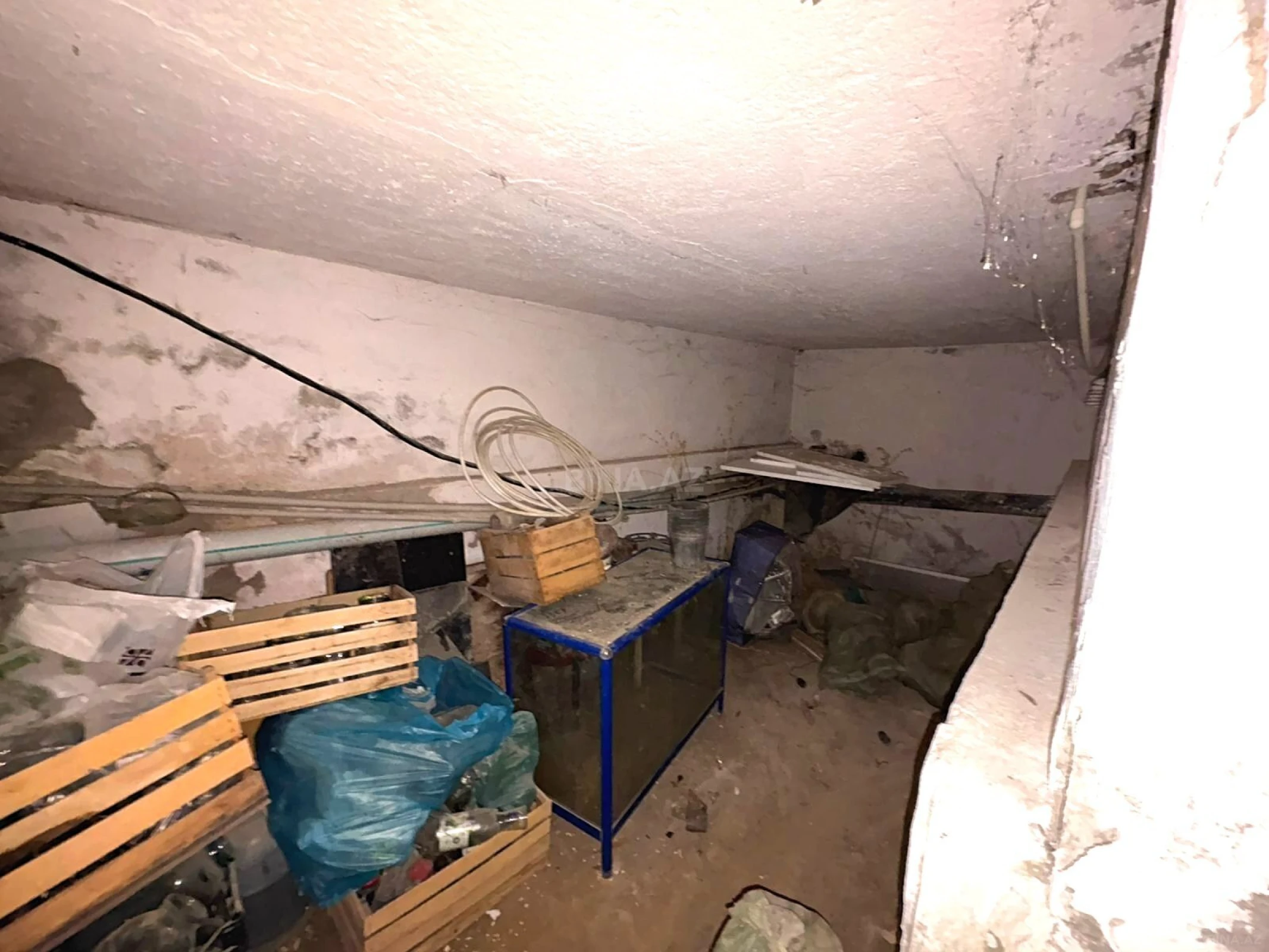 Satılır 5 otaqlı mənzil 100 m²