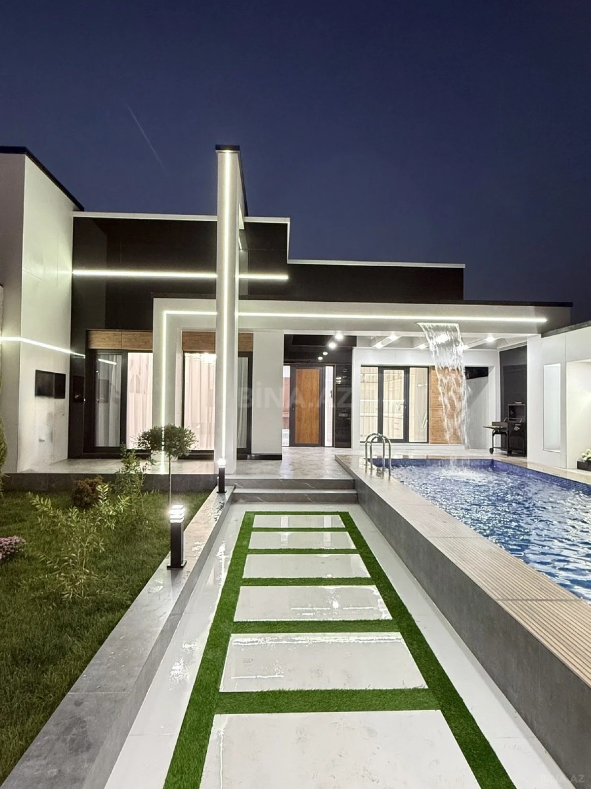 Satılır 4 otaqlı həyət evi 160 m²