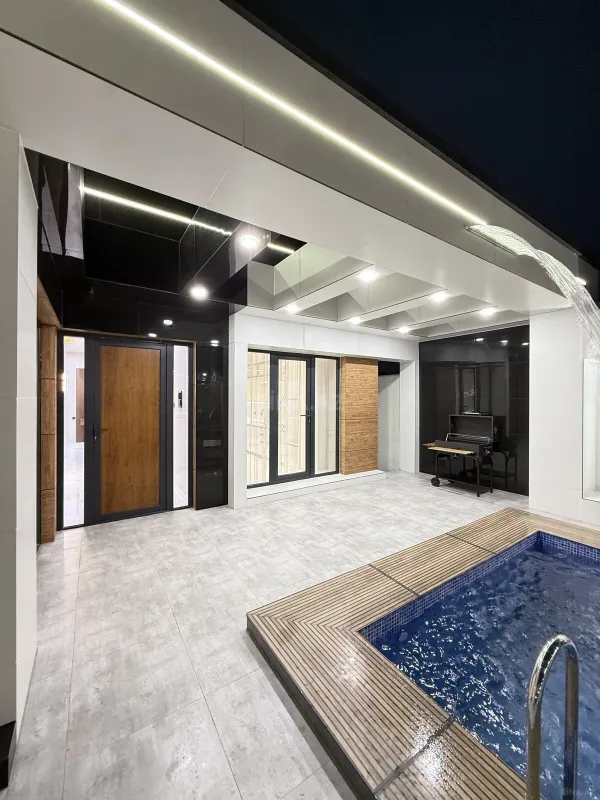 Satılır 4 otaqlı həyət evi 160 m²