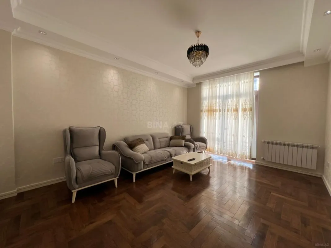 Kirayə verilir 2 otaqlı mənzil 97 m²