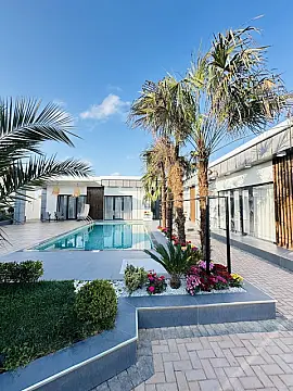 Satılır 5 otaqlı həyət evi 220 m²