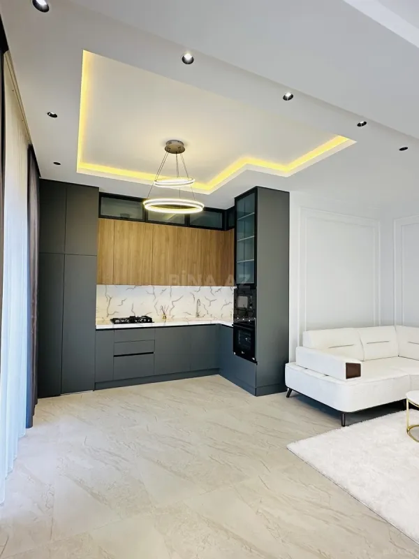 Satılır 5 otaqlı həyət evi 220 m²