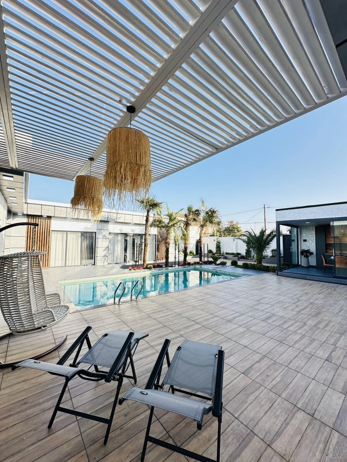 Satılır 5 otaqlı həyət evi 220 m²