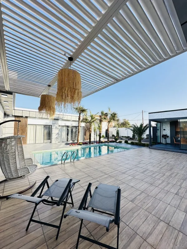 Satılır 5 otaqlı həyət evi 220 m²