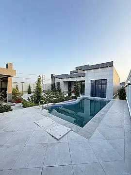 Satılır 5 otaqlı həyət evi 220 m²