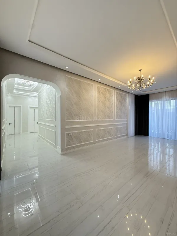 Satılır 5 otaqlı həyət evi 220 m²