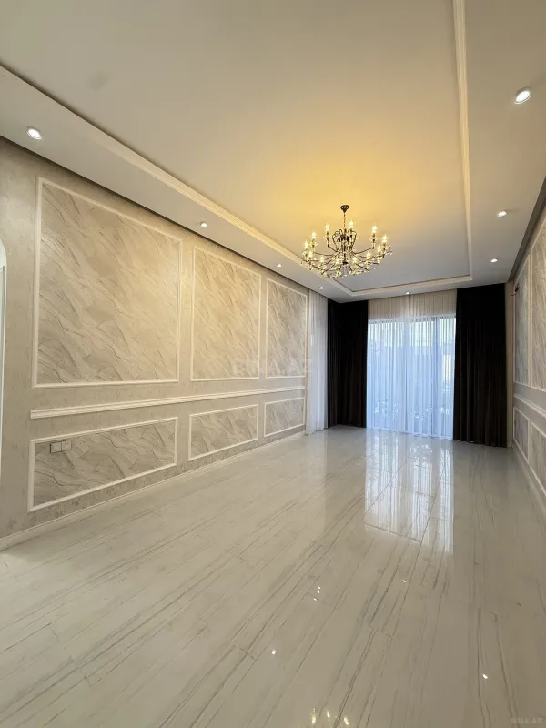 Satılır 5 otaqlı həyət evi 220 m²