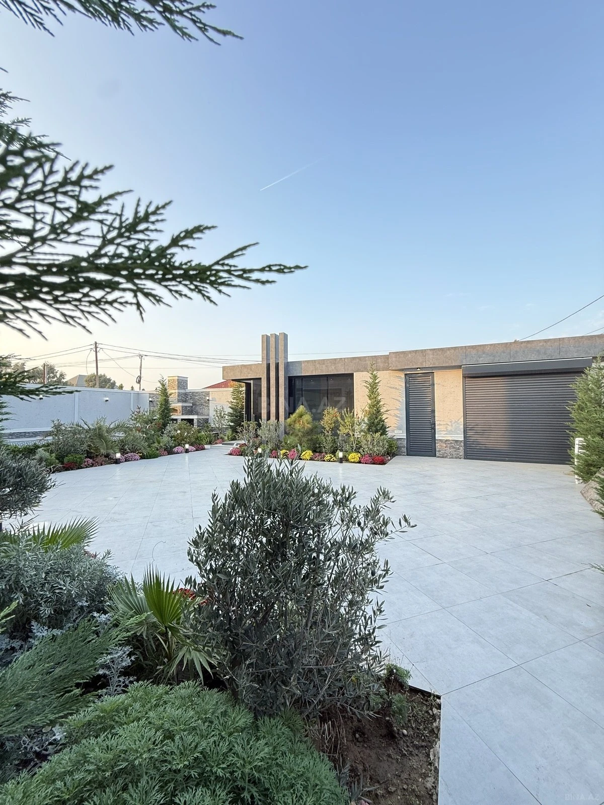 Satılır 5 otaqlı həyət evi 220 m²