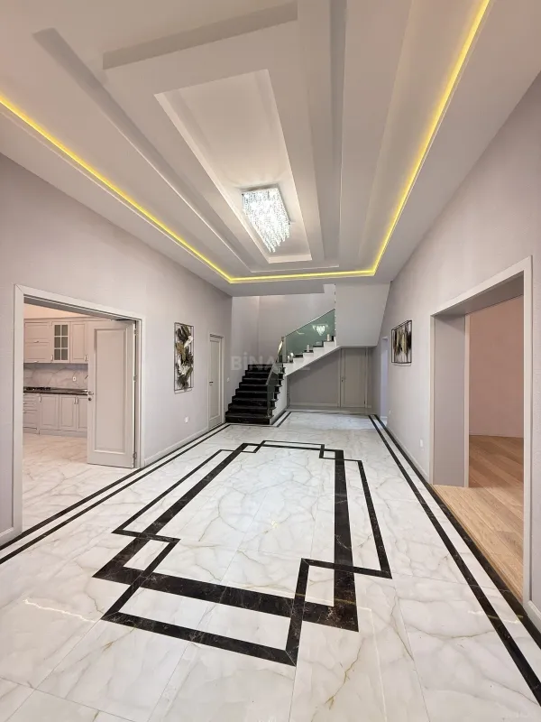 Satılır 6 otaqlı həyət evi 450 m²