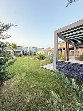 Satılır 6 otaqlı həyət evi 450 m²