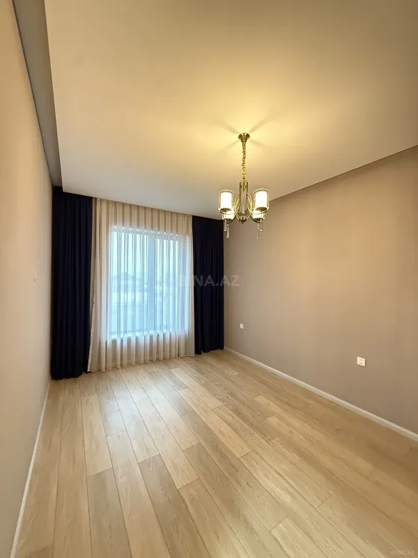 Satılır 6 otaqlı həyət evi 450 m²