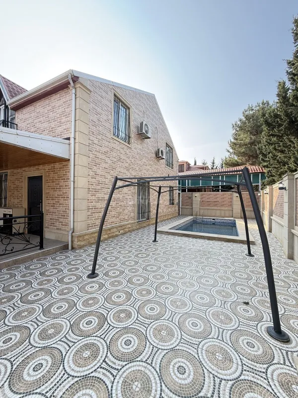 Satılır 4 otaqlı həyət evi 180 m²