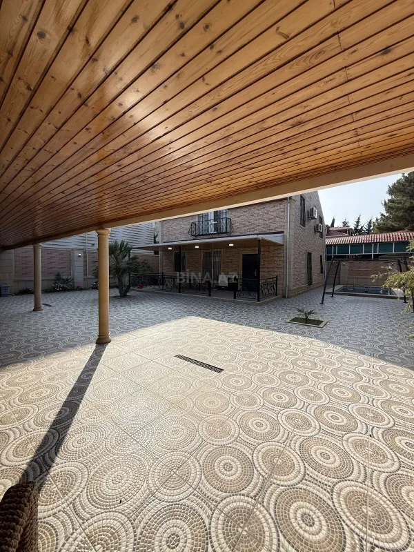 Satılır 4 otaqlı həyət evi 180 m²