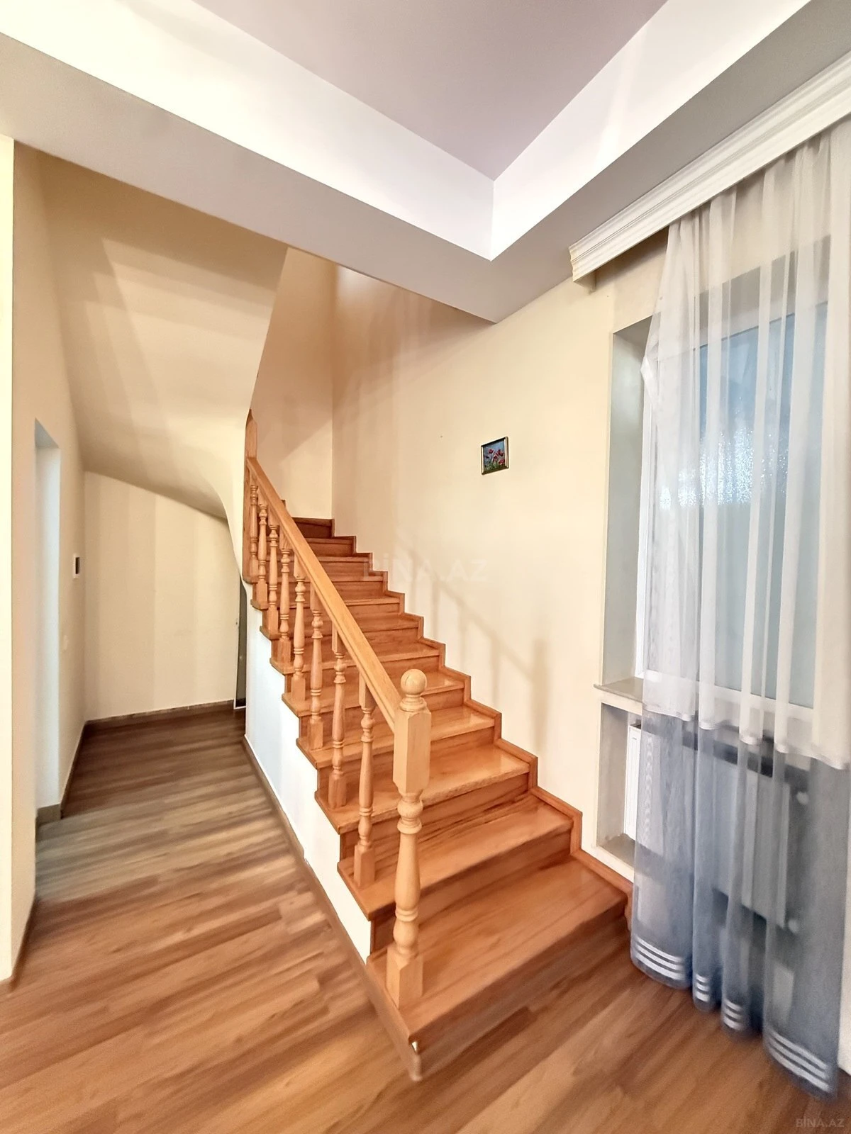 Satılır 4 otaqlı həyət evi 180 m²
