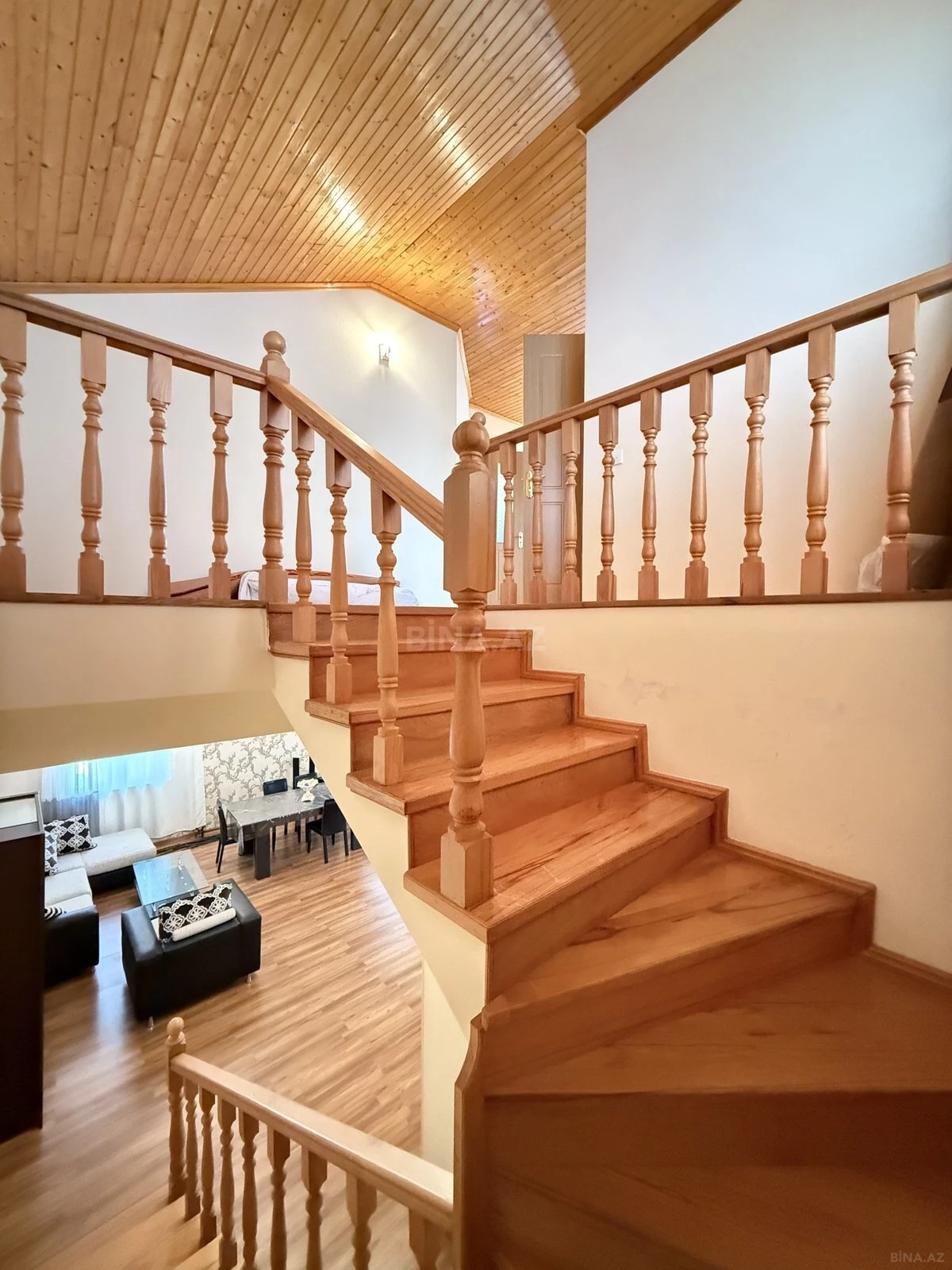 Satılır 4 otaqlı həyət evi 180 m²