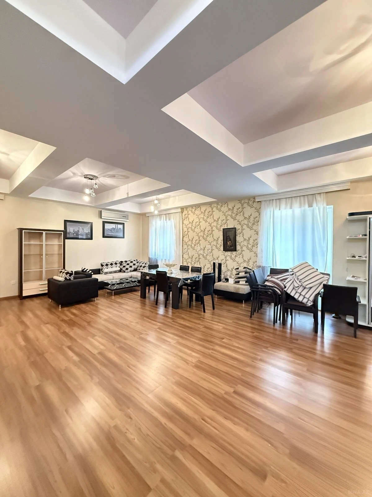 Satılır 4 otaqlı həyət evi 180 m²