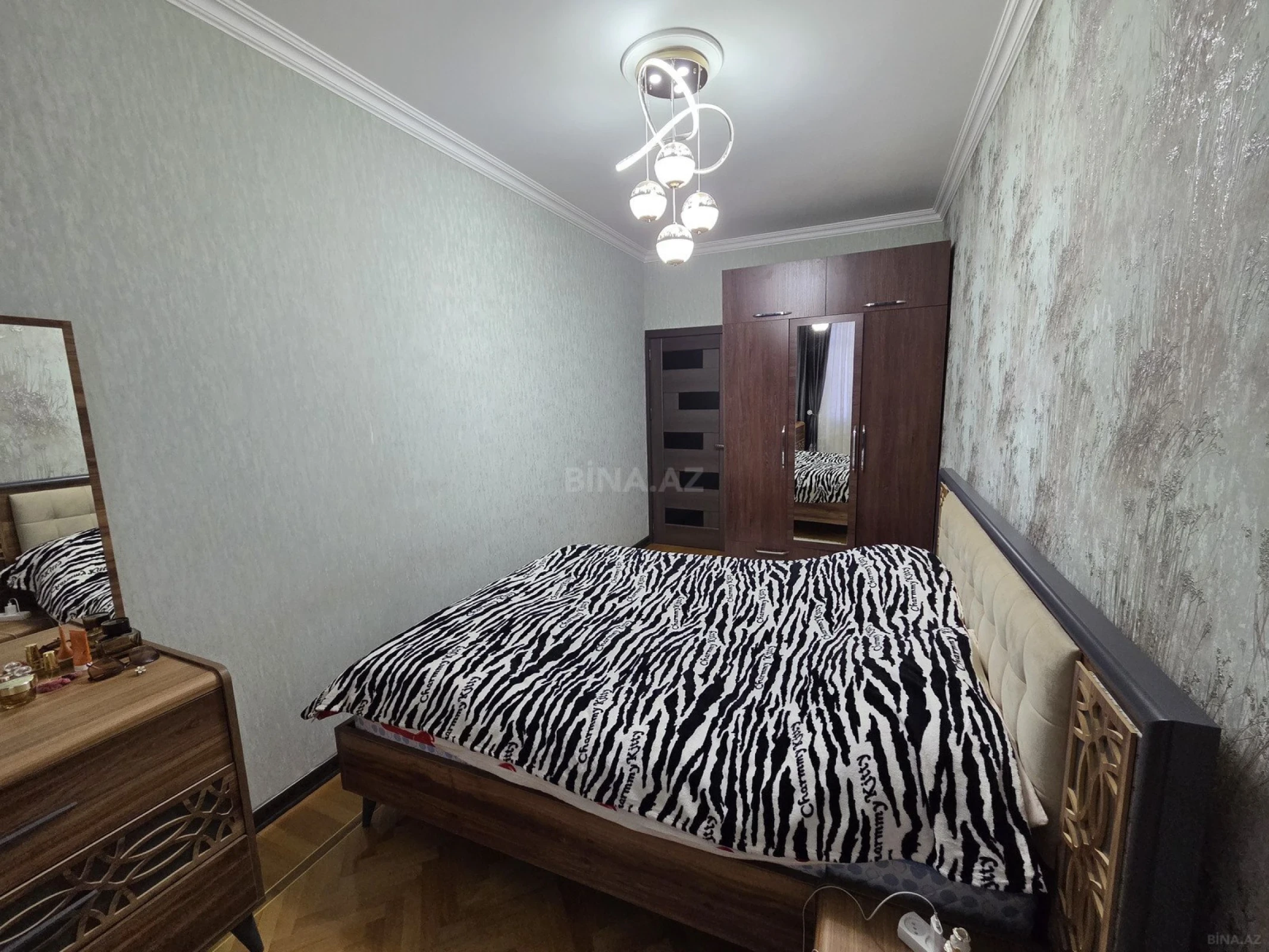 Satılır 3 otaqlı mənzil 50 m²