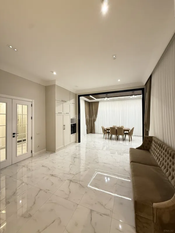 Satılır 5 otaqlı həyət evi 430 m²