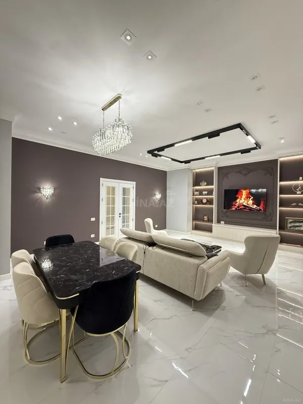 Satılır 5 otaqlı həyət evi 430 m²