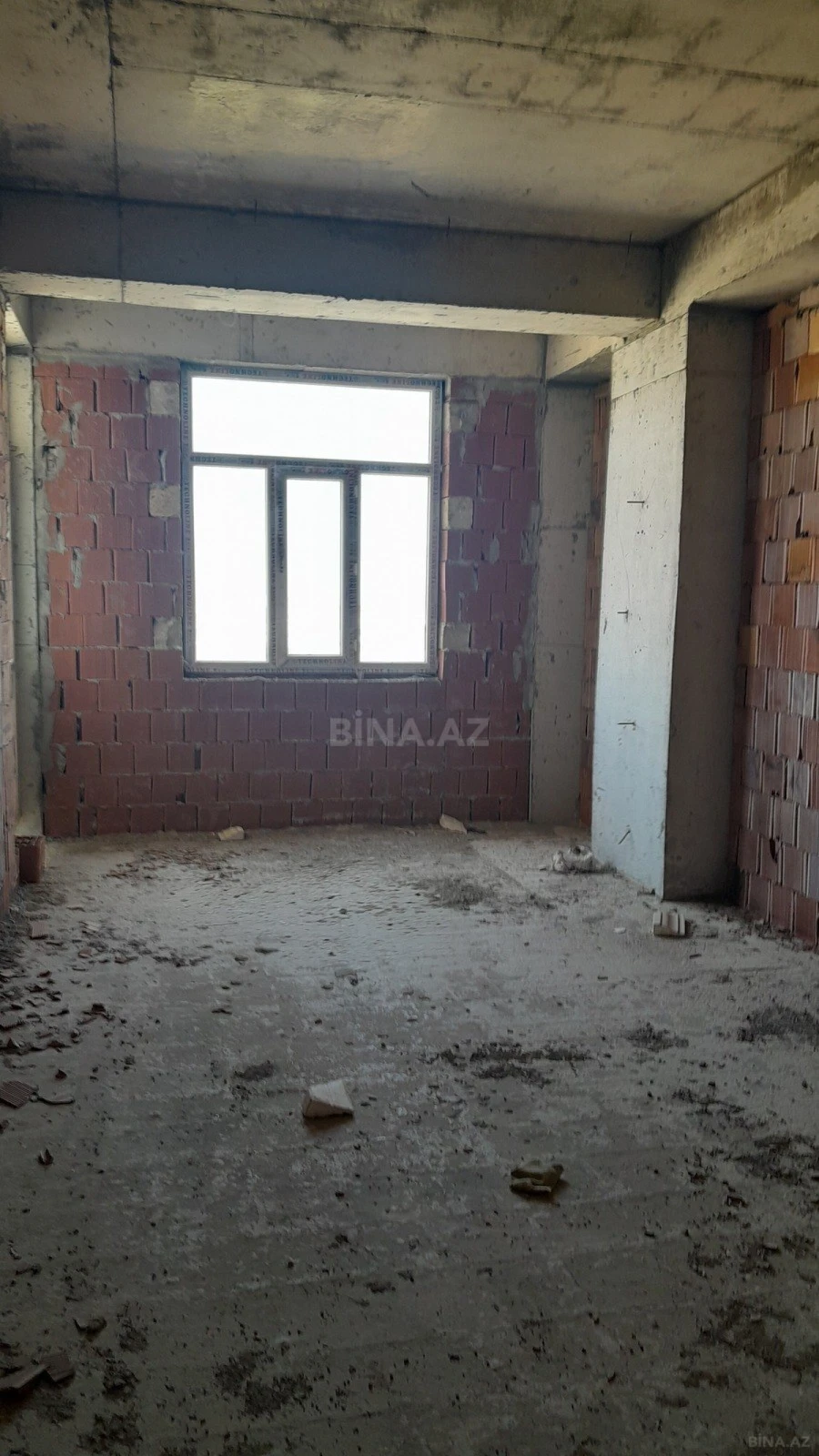 Satılır 2 otaqlı mənzil 77.5 m²