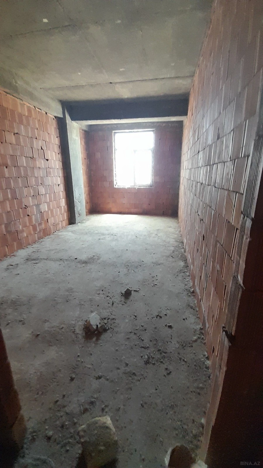 Satılır 2 otaqlı mənzil 77.5 m²