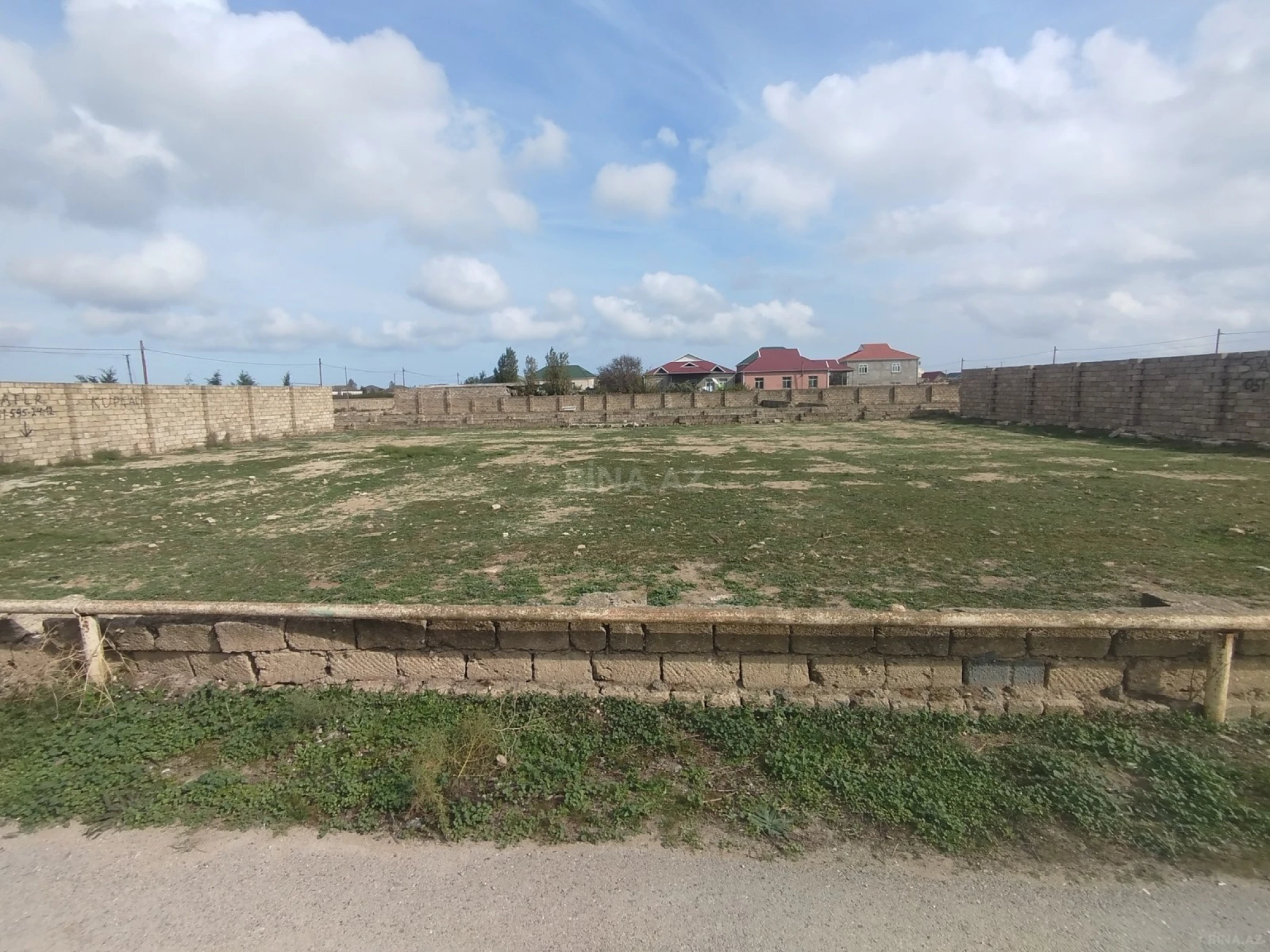 Satılır torpaq sahəsi 10 m²