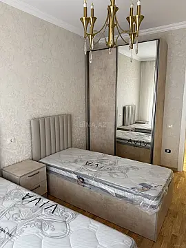 Kirayə verilir 3 otaqlı mənzil 118 m²