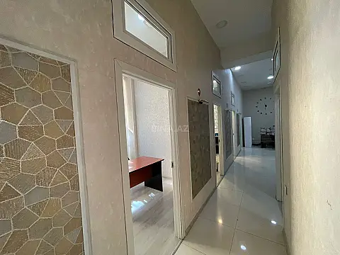 Kirayə verilir obyekt 140 m²