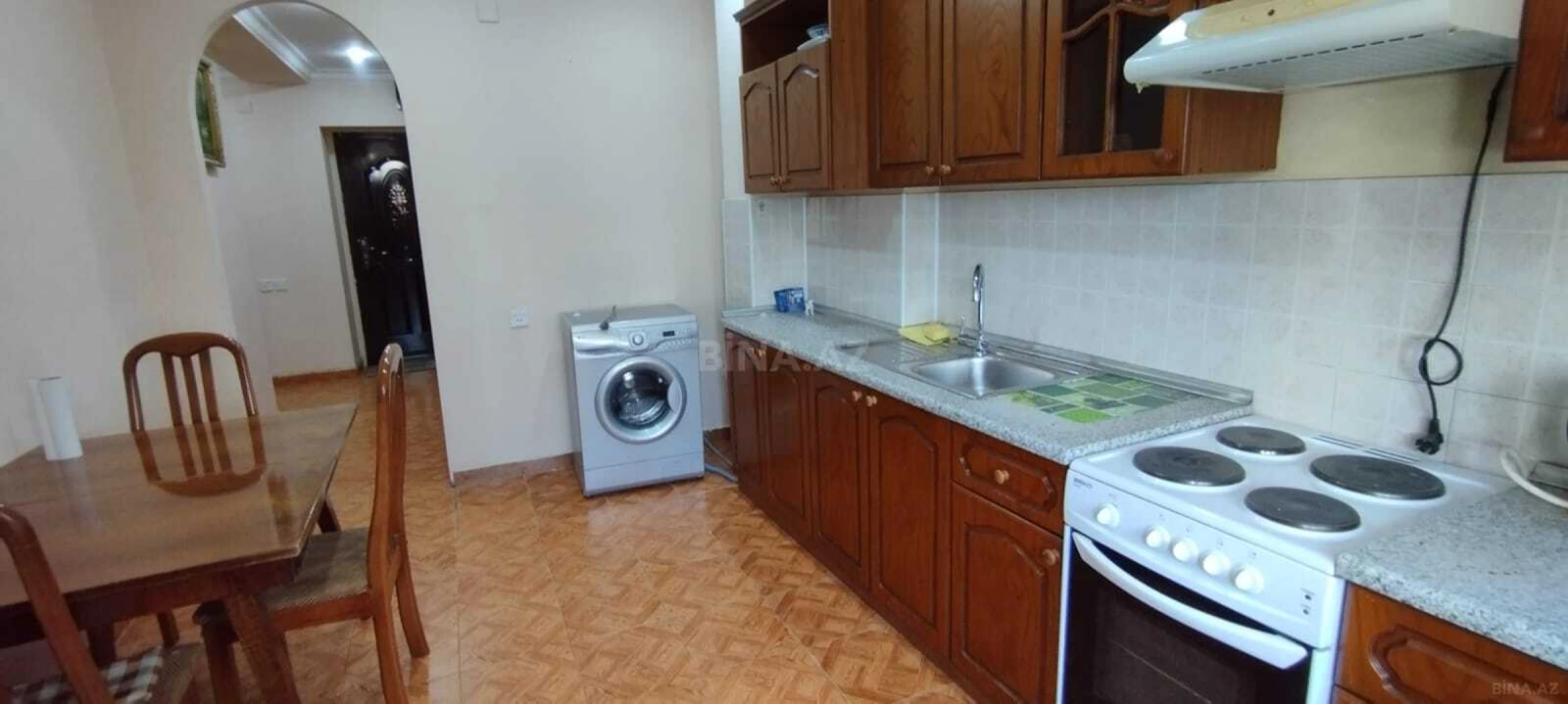 Satılır 2 otaqlı mənzil 75 m²