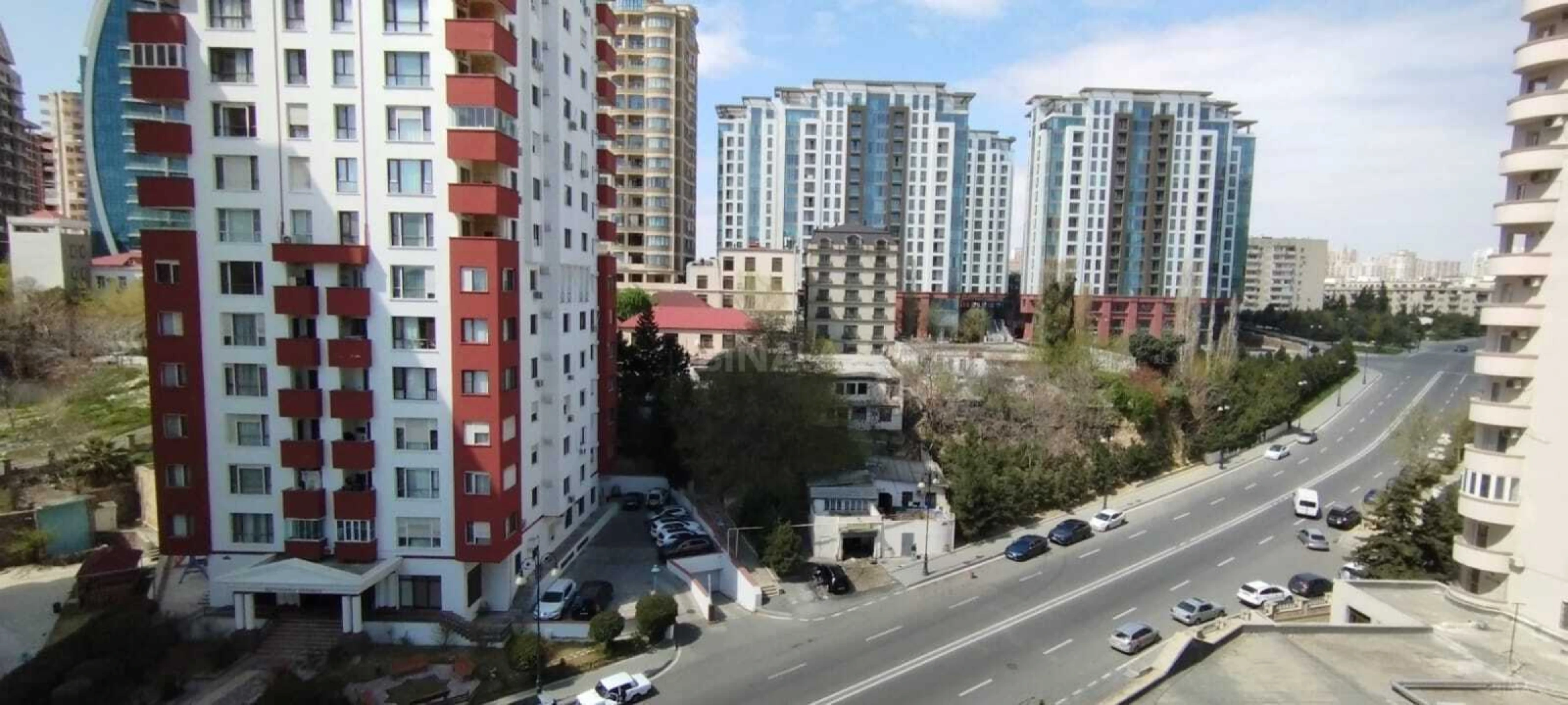 Satılır 2 otaqlı mənzil 75 m²