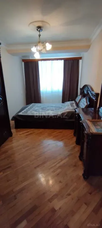 Satılır 2 otaqlı mənzil 75 m²