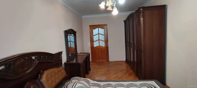 Satılır 2 otaqlı mənzil 75 m²