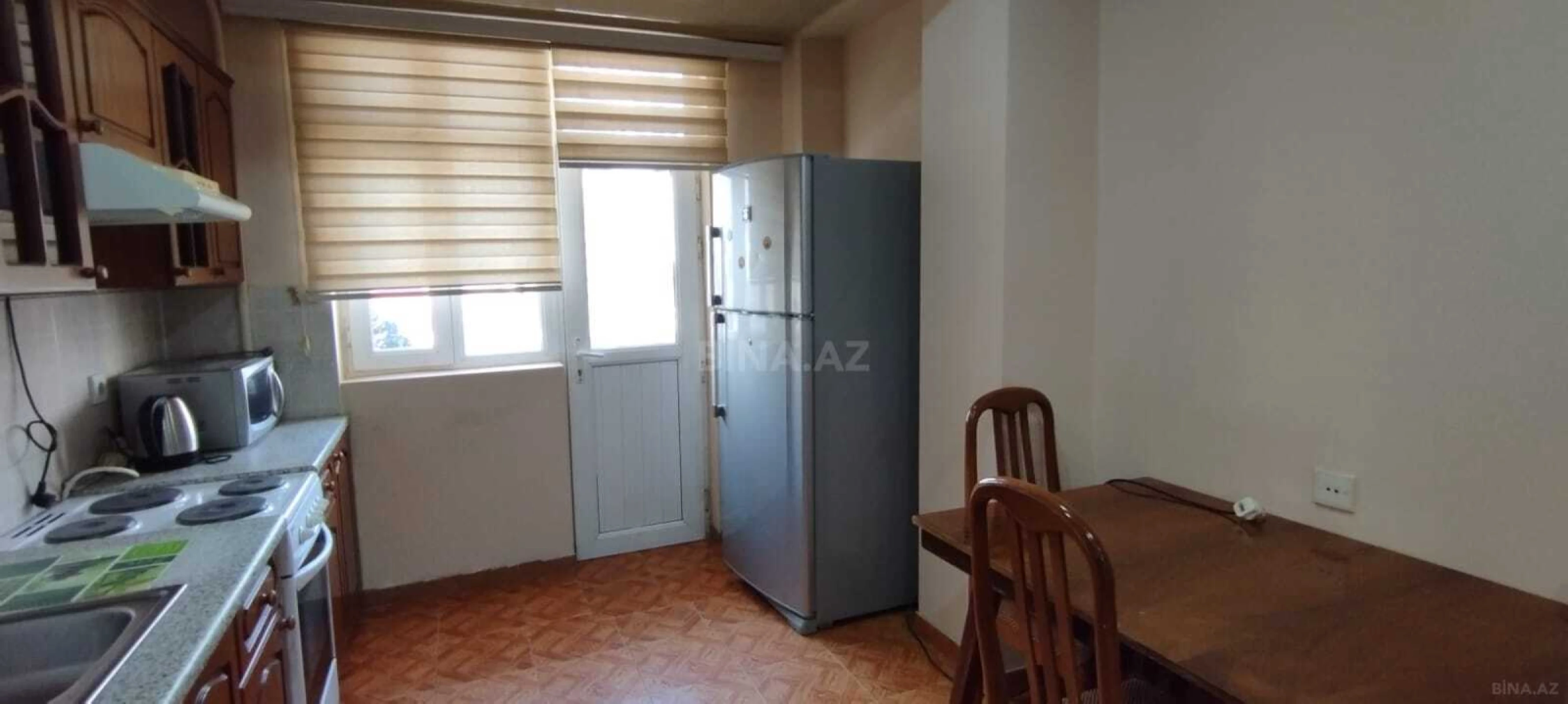Satılır 2 otaqlı mənzil 75 m²