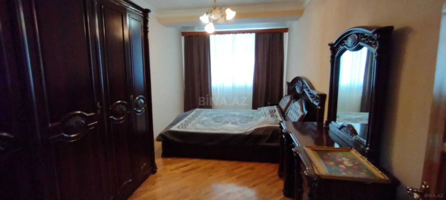Satılır 2 otaqlı mənzil 75 m²