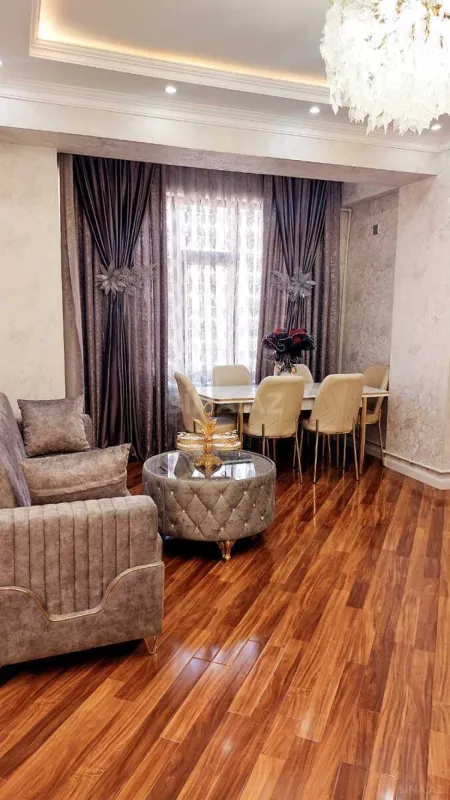 Satılır 3 otaqlı mənzil 85 m²