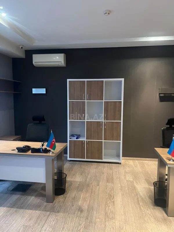 Satılır 3 otaqlı mənzil 150 m²
