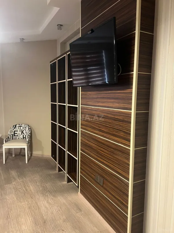 Satılır 3 otaqlı mənzil 150 m²