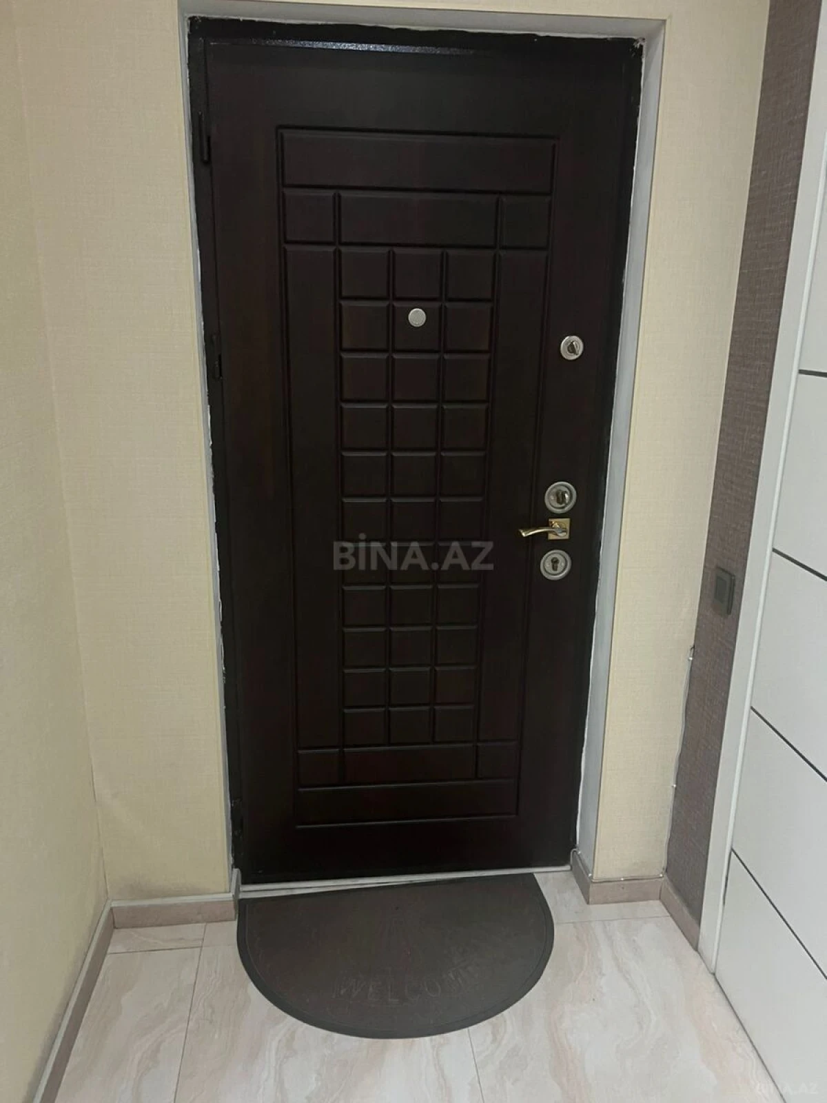 Satılır 3 otaqlı mənzil 150 m²