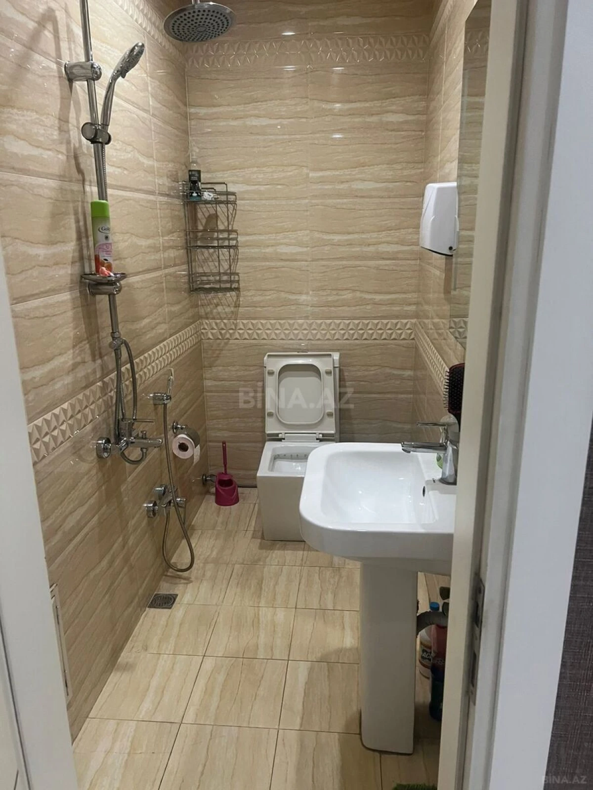 Satılır 3 otaqlı mənzil 150 m²