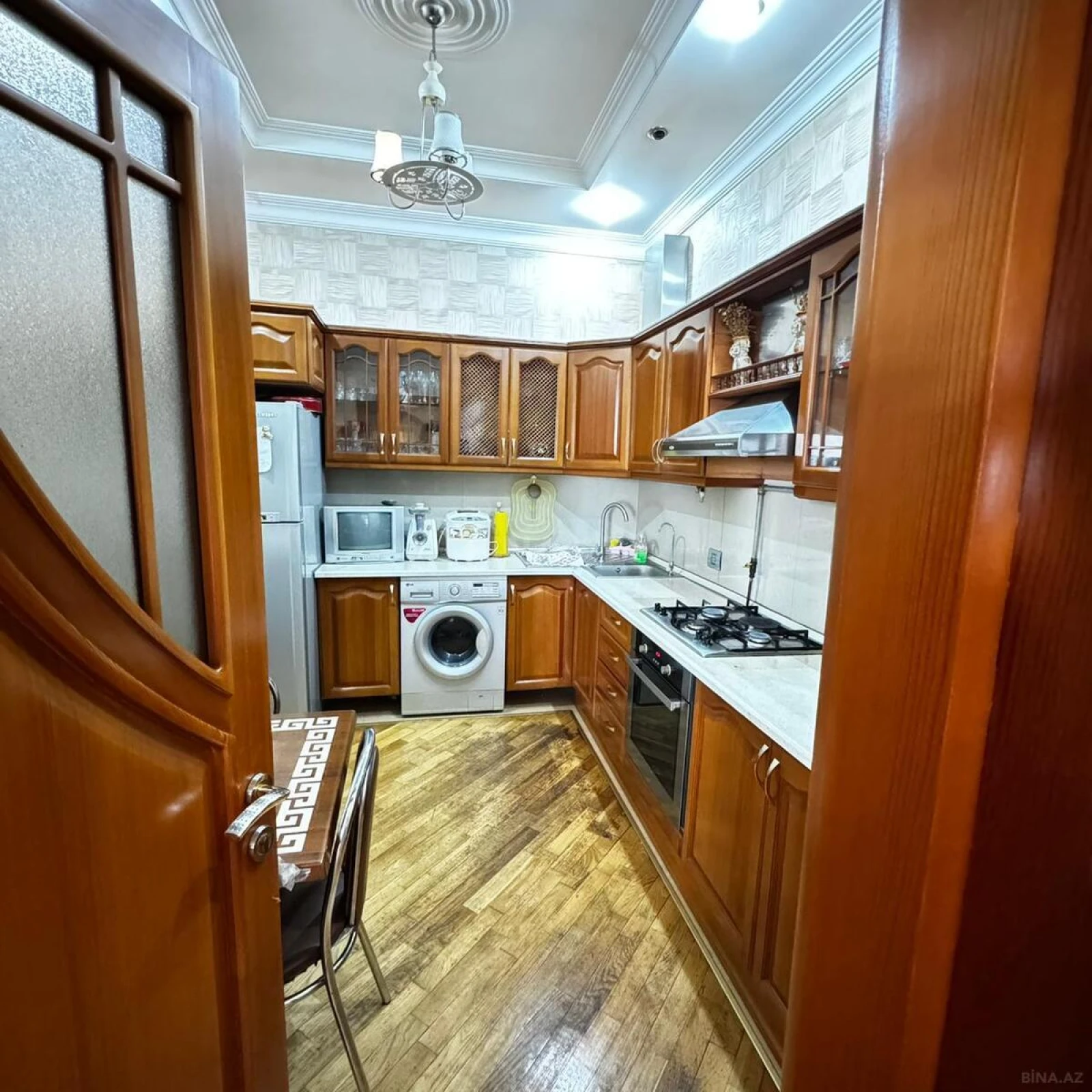 Satılır 3 otaqlı mənzil 130 m²