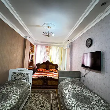 Satılır 3 otaqlı mənzil 130 m²