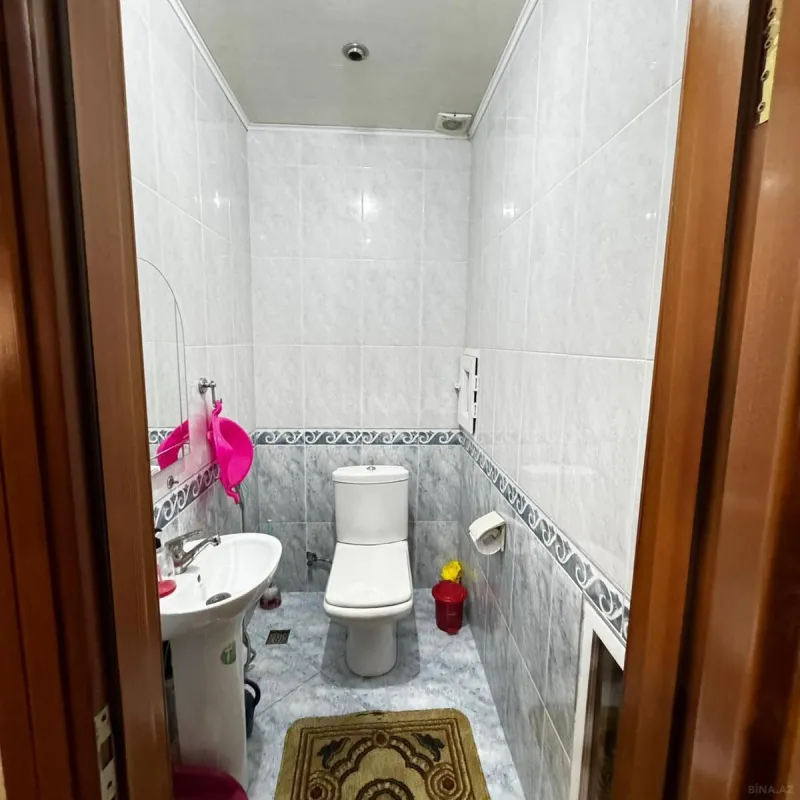 Satılır 3 otaqlı mənzil 130 m²