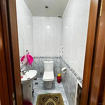 Satılır 3 otaqlı mənzil 130 m²