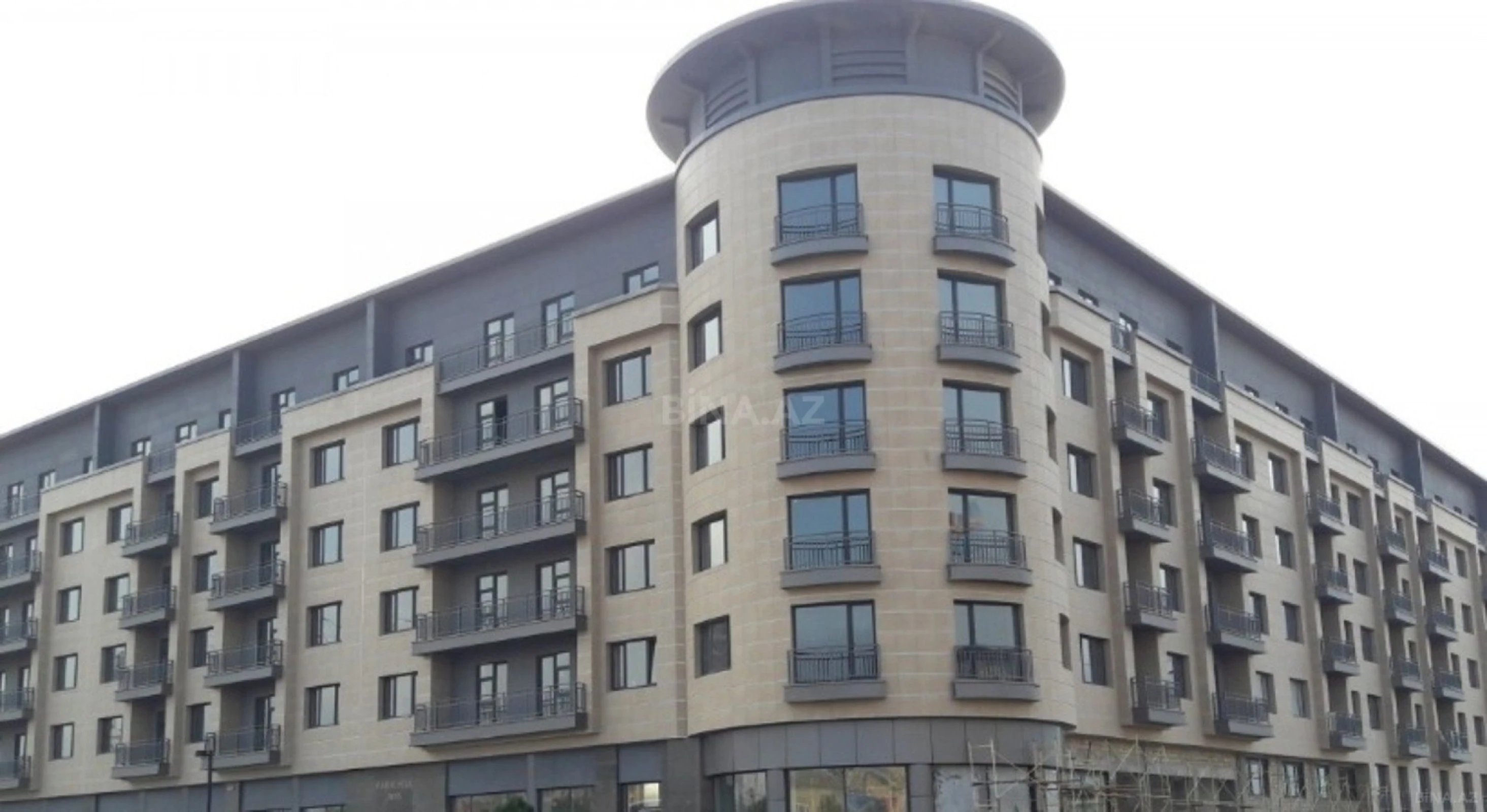 Kirayə verilir 4 otaqlı mənzil 195 m²