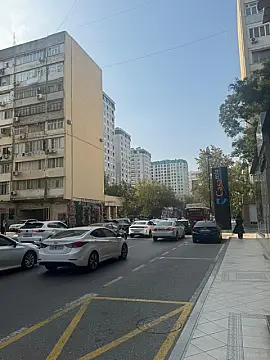 Satılır 2 otaqlı mənzil 65 m²