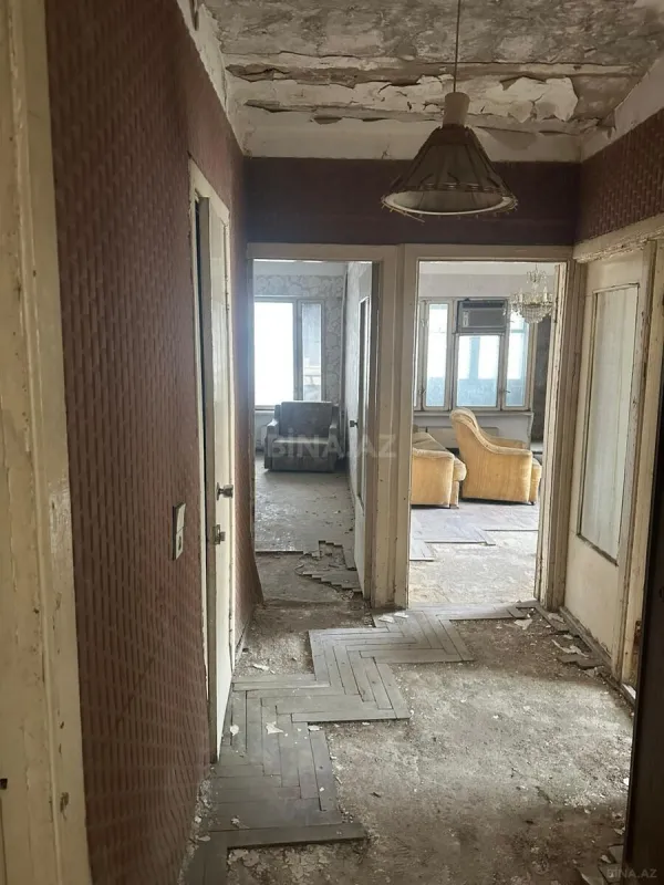 Satılır 2 otaqlı mənzil 65 m²