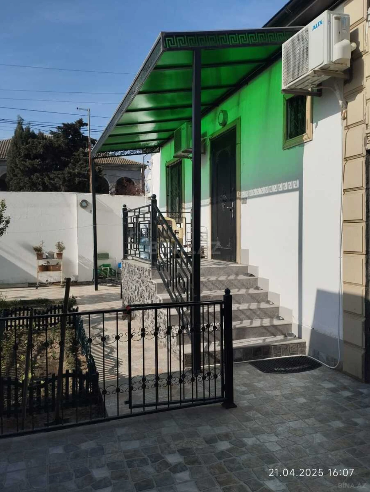 Satılır 4 otaqlı həyət evi 130 m²